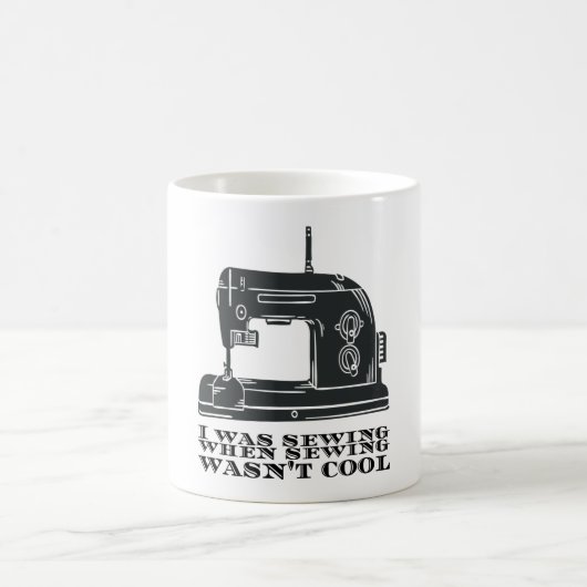 裁縫-裁縫だった裁縫カッコいい コーヒーマグカップ (中央)