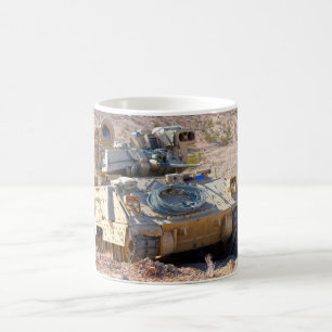装甲人員輸送機 – M2 Bradley コーヒーマグカップ
