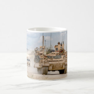 装甲人員輸送機 – M2 Bradley コーヒーマグカップ