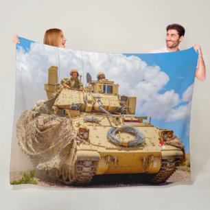 装甲人員輸送機 – M2 Bradley フリースブランケット