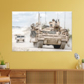 装甲人員輸送船 – M2 Bradley 40x60 キャンバスプリント (インサイチュ (リビング))