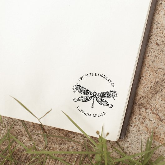 装飾されたトンボの本 - ライブラリー オブ ラバースタンプ