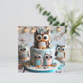 装飾されたフクロウをテーマにした誕生日ケーキ 招待状 (スタンド正面)