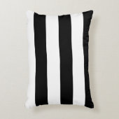 装飾ストライプの白黒のストライプパターン アクセントクッション (正面(垂直))
