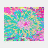 装飾ティール（緑がかった色）グリーンとホットピンクダリア花 フリースブランケット (正面(横))