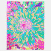 装飾ティール(緑がかった色)グリーンとホットピンクダリア花 フリースブランケット (正面)