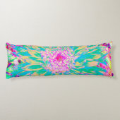 装飾ティール（緑がかった色）グリーンとホットピンクダリア花 ボディピロー (裏面)