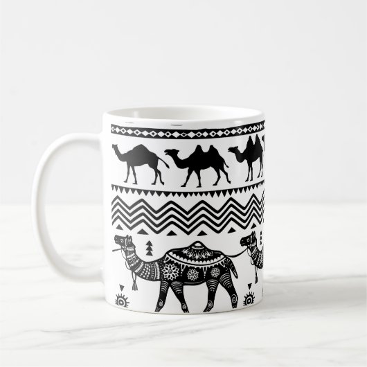 装飾ラクダのシームレスパターンデザイン コーヒーマグカップ (左)