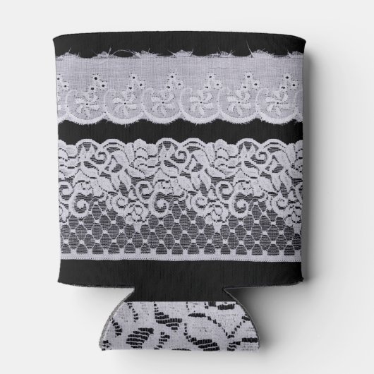装飾用の白いレース、孤立した黒の背景。 缶クーラー (裏面)