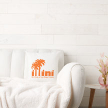 装飾用クッションとサンディエゴIlliniロゴ
