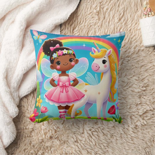装飾用クッション- "HAPPY FAIRY FAIRY WITH UNICORN" クッション (ブランケット)