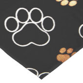 装飾的で黒い動物の足のプリント ショートテーブルランナー (コーナー)