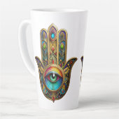 装飾的なゴールド カラフル ハムサ 緑と赤 サードアイ カフェラテマグ (左アングル)
