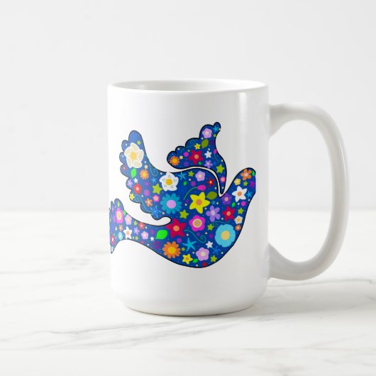 装飾的な花から成っている青い平和鳩 コーヒーマグカップ (右)