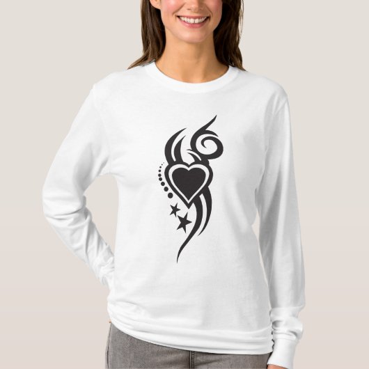装飾的な花柄ハートタトゥー Tシャツ (正面)