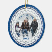 装飾的な青いプレートパーソナライズされたの写真クリスマス セラミックオーナメント (左)
