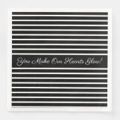 装飾的な黒と白 (正面)