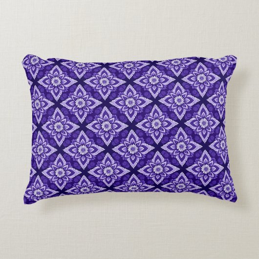 装飾的エレガント房宝花柄 アクセントクッション (正面)