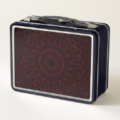 装飾的対称性を持つブルゴーニュ赤マンダラ メタルランチボックス (裏面)