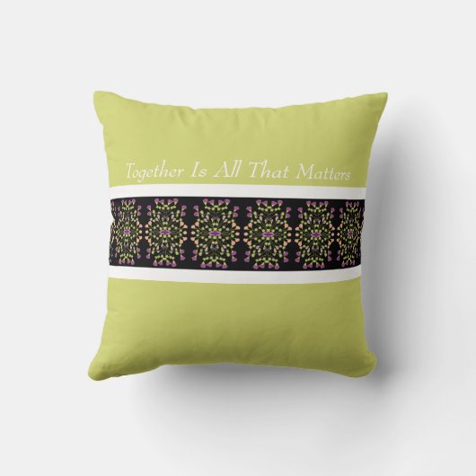 装飾花柄 クッション (裏面)