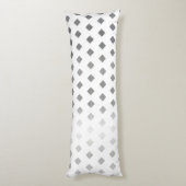 装飾銀灰色ホワイトダイヤモンドパターン ボディピロー (裏面 (縦))