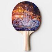 装飾、タウンホールの前 卓球ラケット (裏面)