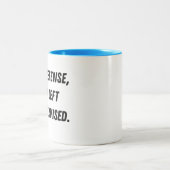 裏おもしろい引用文。ジョークのギフト ツートーンマグカップ (中央)