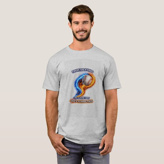 裏庭から試合の日までいつもそこにいるパパ Tシャツ (正面フル)