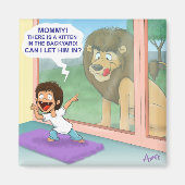 裏庭にかわいい子猫 マグネット (正面)