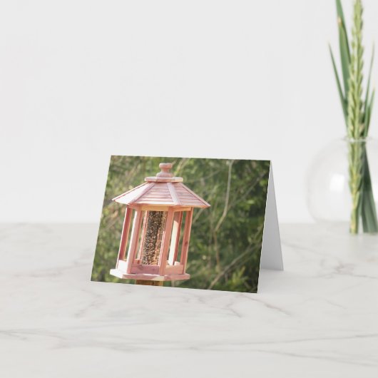 裏庭の鳥の送り装置のメッセージカード カード (正面)