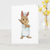 製菓道具を持ったウサギ カード (黄色い花)