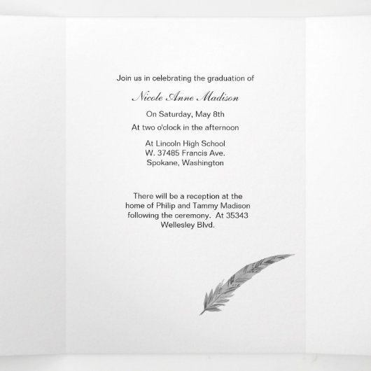 複数のフォト卒業案内 三つ折り案内状 (内部中)