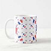 複数のレイヤに表示されるフランスの3色フラグ コーヒーマグカップ (左)