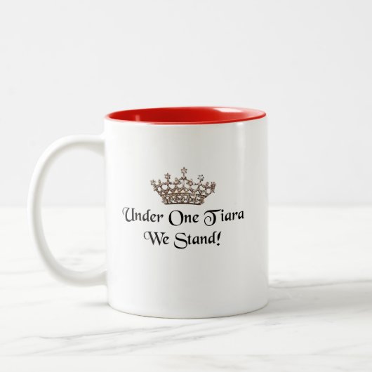 複数の個性/私たちは立つ1つのティアラの下! ツートーンマグカップ (左)