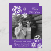 複数の雪の結晶の写真を使ったSave The Datesのご案内(紫) 招待状 (正面/裏面)