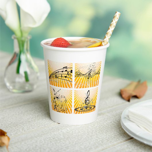 複数の音楽ノート 紙コップ