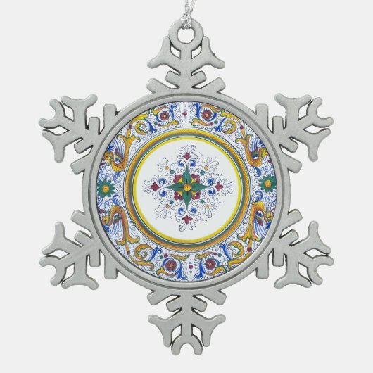 複雑なデルタのモチーフフローラ渦巻模様 スノーフレークピューターオーナメント (正面)