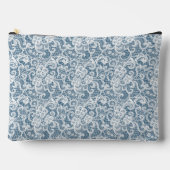 複雑な白いレースの外観を持つ中程度の青 アクセサリーポーチ (正面)