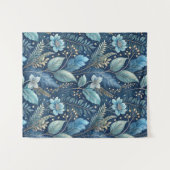 複雑な青と緑の植物学 – 星空の濃い青 タペストリー (正面(横))