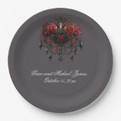 複雑な黒いゴシック様式のシャンデリアとバラ ペーパープレート (正面)