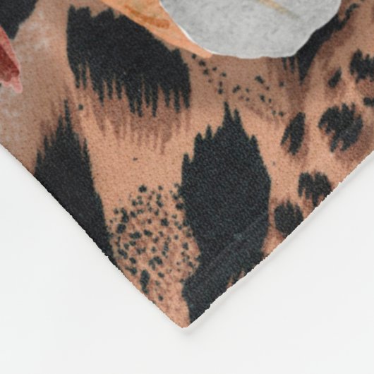 褐色の花のパターを持つ野生のアフリカの動物の皮 フリースブランケット (角)