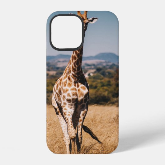 褐色の草に囲まれたキリン iPhoneケース (裏面)