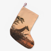 褐色の草原に生える黒と白のキリン スモールクリスマスストッキング (正面 (吊り時))