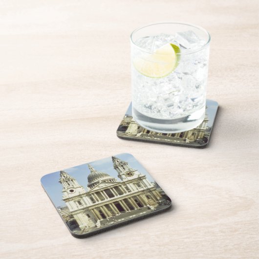 西にSiによって設計されているセントポールのカテドラルの前部 コースター (右側)