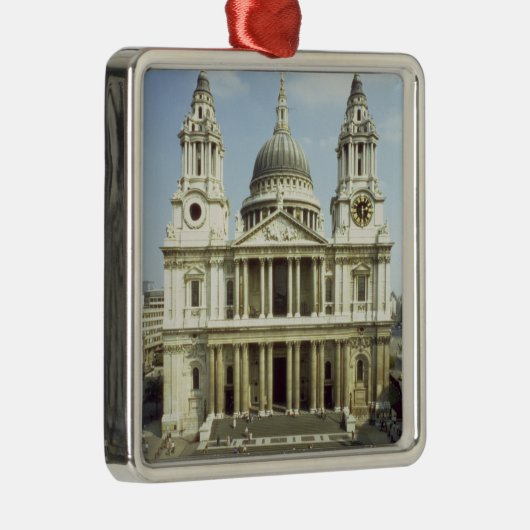 西にSiによって設計されているセントポールのカテドラルの前部 メタルオーナメント (右)