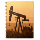 西のテキサス州のポンプジャックのポンプ作動液、米国 ノートブック (正面)