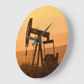 西のテキサス州のポンプジャックのポンプ作動液、米国 ラージ壁時計 (傾斜)