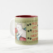 西の高地テリア犬のお母さんのコーヒー・マグ ツートーンマグカップ (正面左)