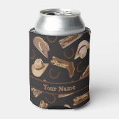 西カウボーイブーツ帽子ブラックネームパーソナライズされた 缶クーラー (缶正面)