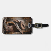 西欧諸国の茶色の納屋の木製のカウボーイ・ブーツ ラゲッジタグ (正面横)